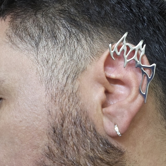 Stailess Steel Ear Cuff (Non Piercing) Unisex - Picture 1 of 4